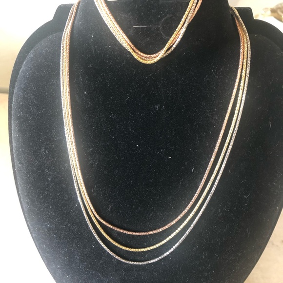 Necklace & bracelet combo - Picture 2 of 8